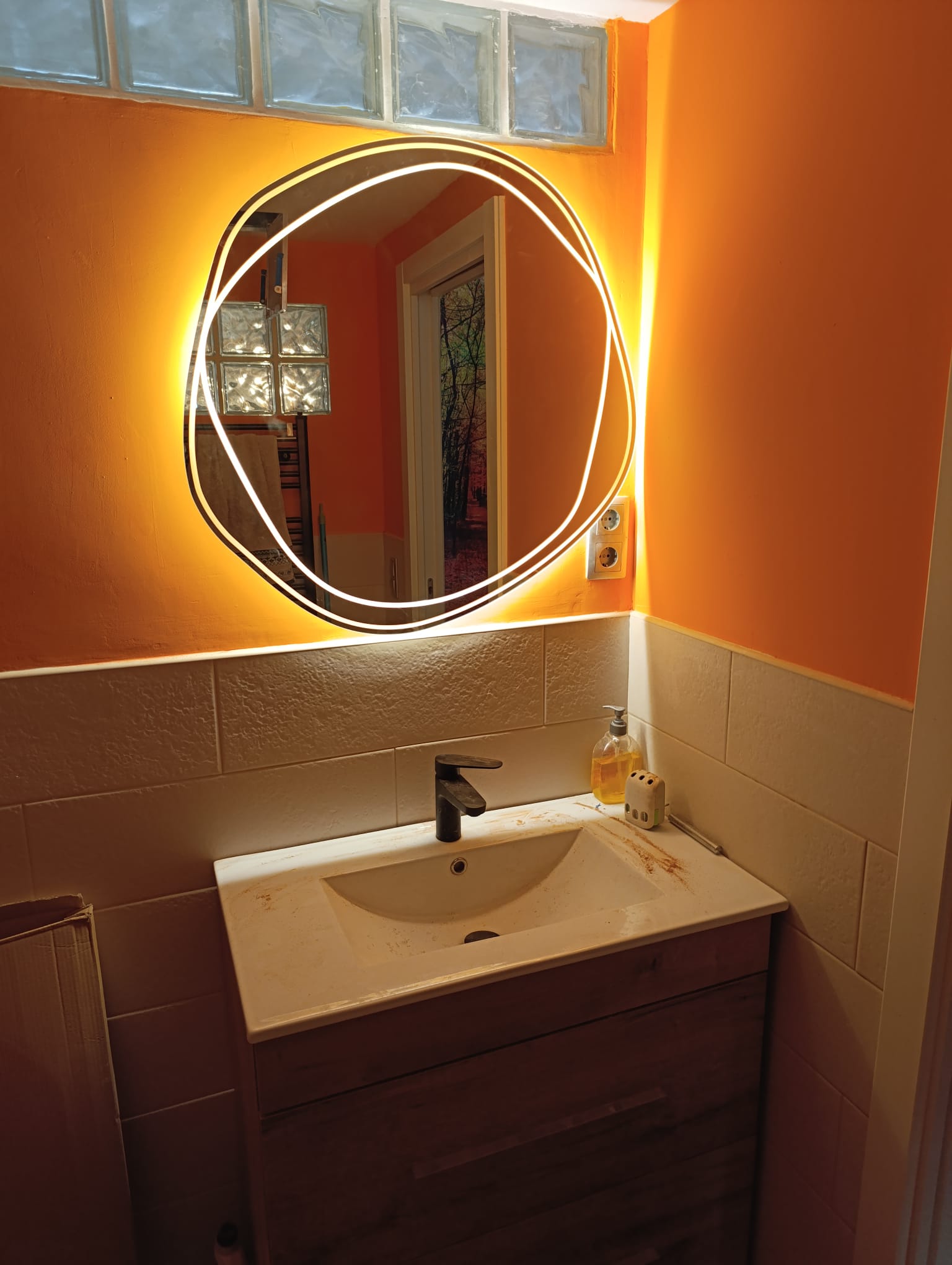 Reforma de bany modern amb disseny contemporani - MadartCat